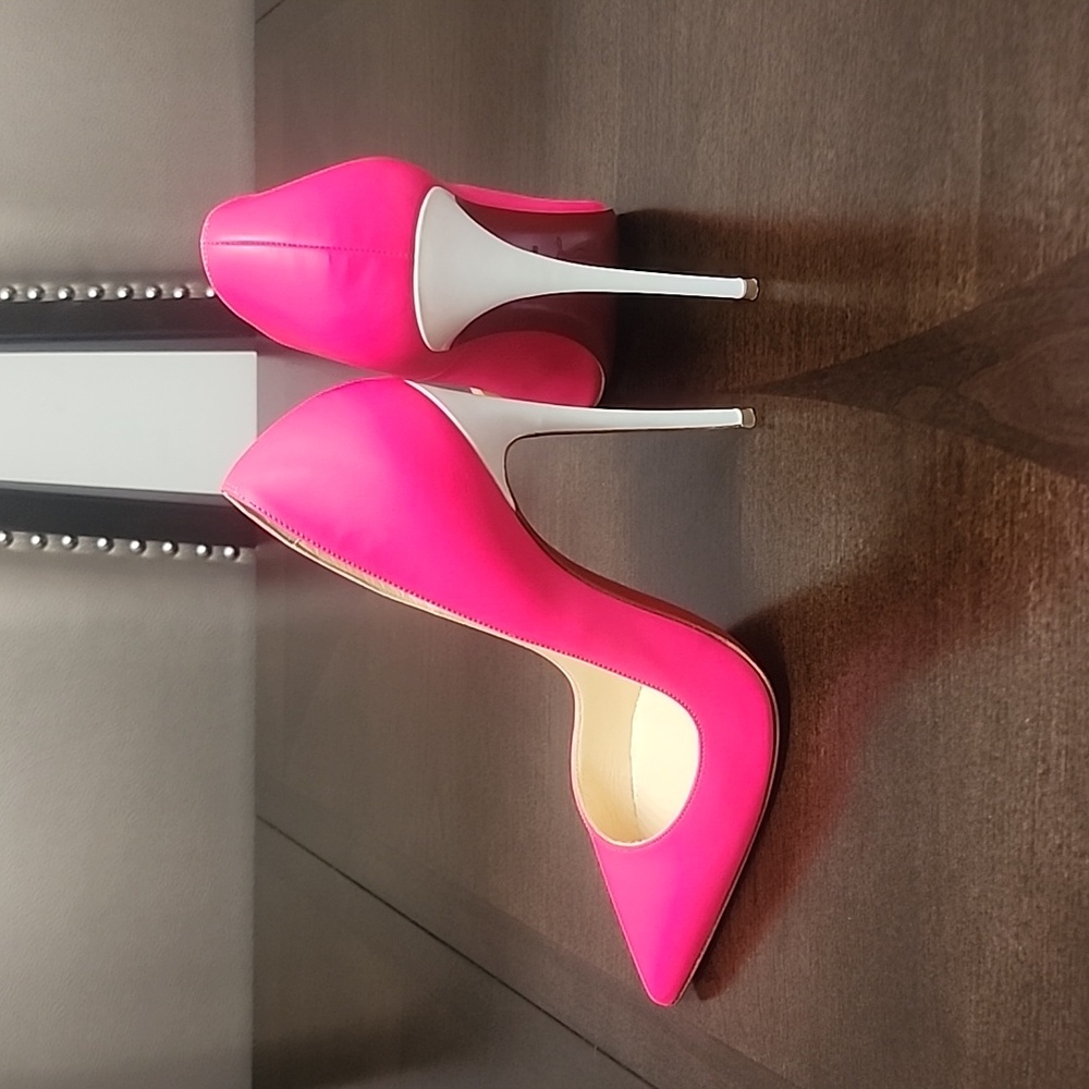 100% Authentic Christian Louboutin Neon Pink Heels Size 39
